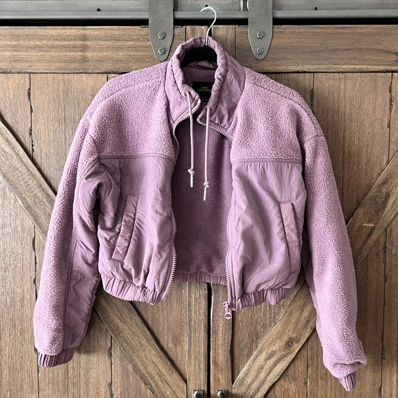 Urban Outfitters Jessica Mixed Media Cropped Fleece Jacket Purple Size Small - Picture 4 of 8